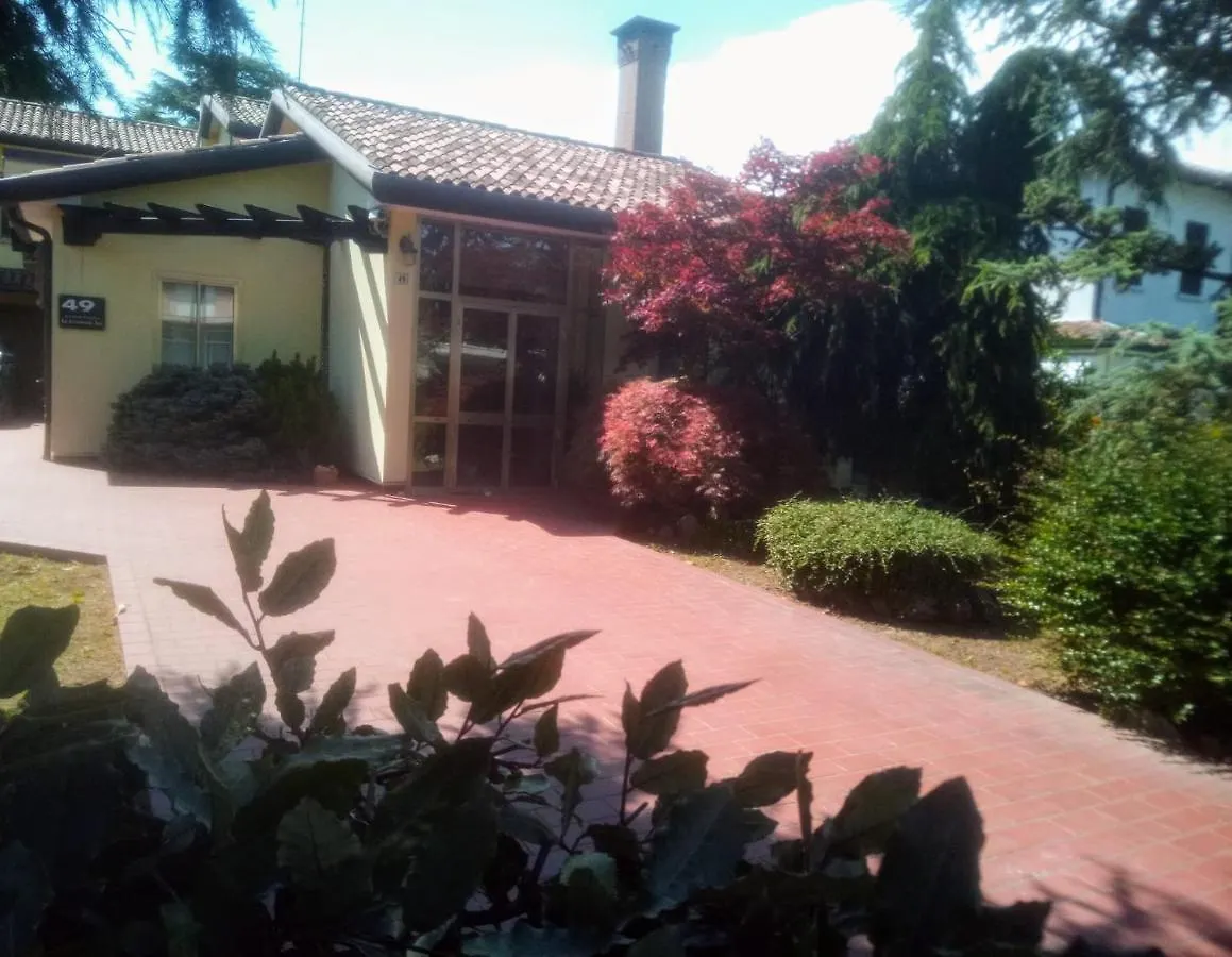 Hotel 49 Le Contesse Ide Meolo Affittacamere