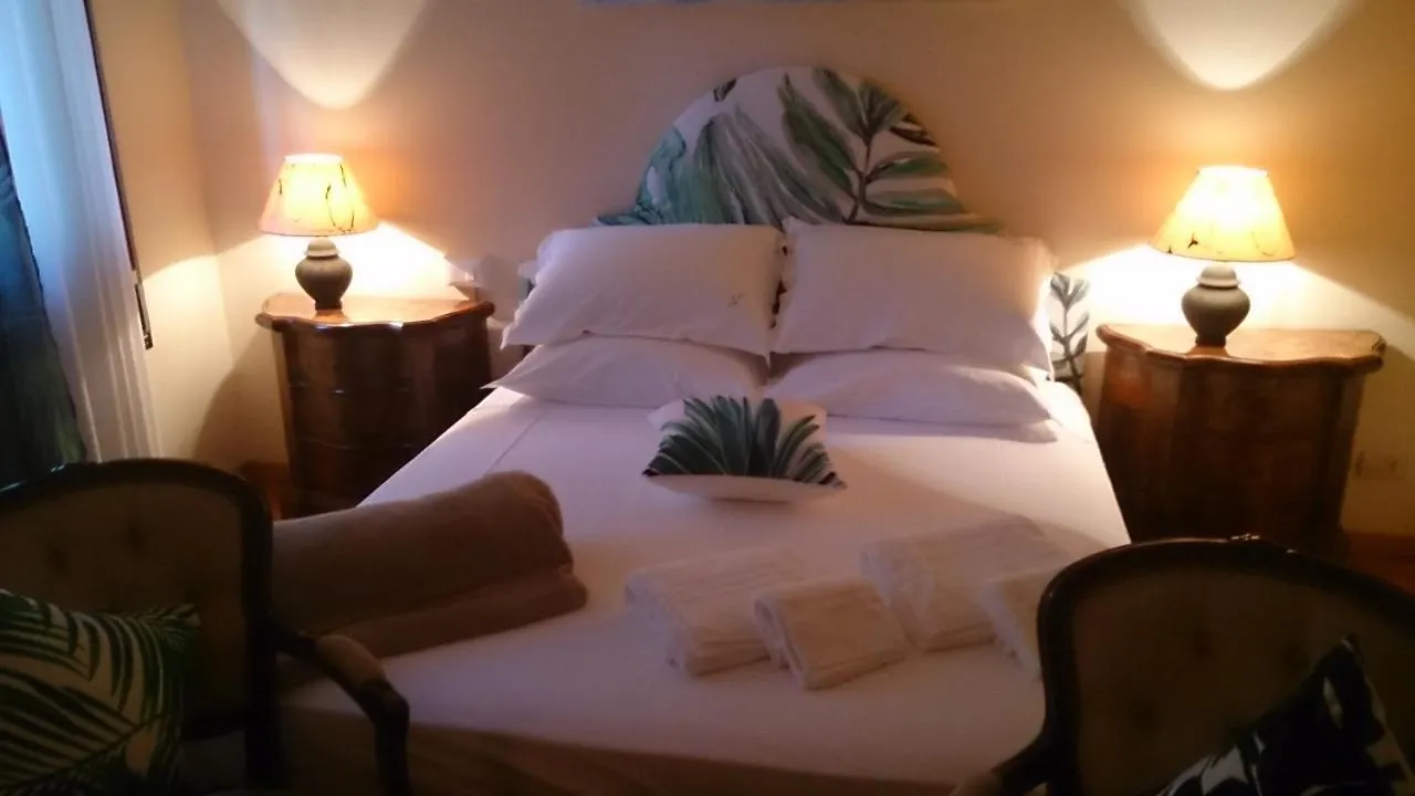 Hotel 49 Le Contesse Ide Meolo Affittacamere